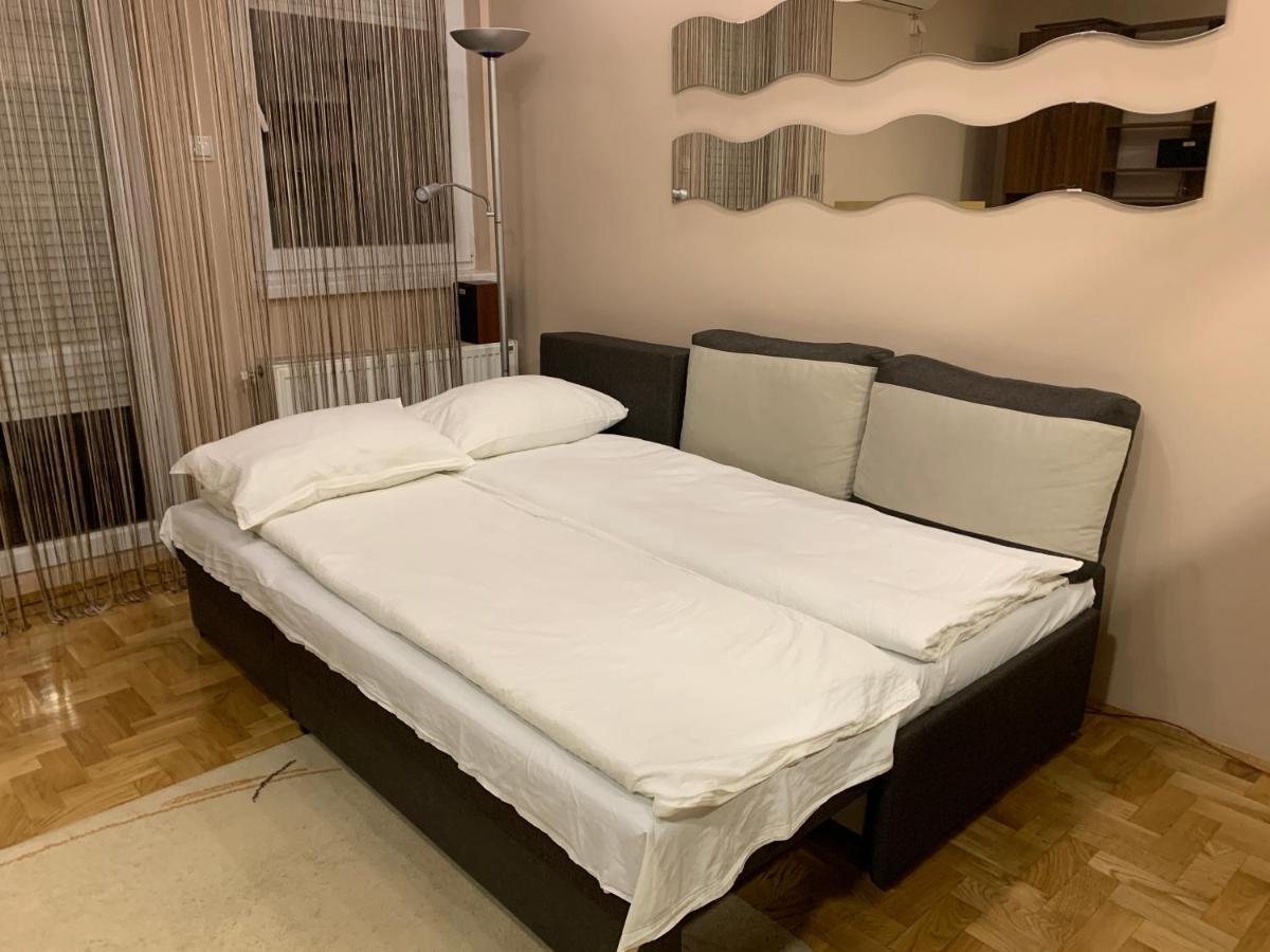 Mila Apartment Novi Sad Esterno foto